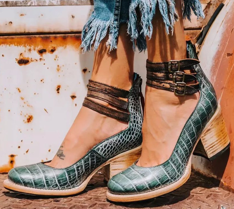Rose - Chaussures à talons hauts avec plusieurs lanières et semelle épaisse