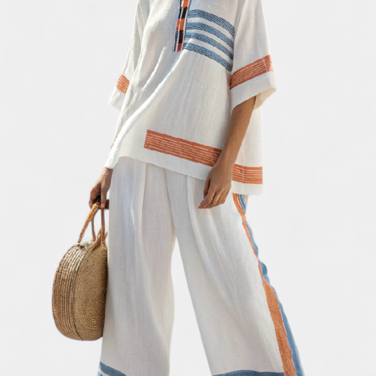 Suzanne - Ensemble Ethnique Marguerites